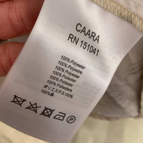 CAARA Button down size M - Picture 4 of 4